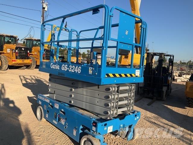 Genie GS-3246 Scissor lifts