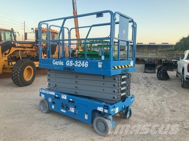 Genie GS-3246 Scissor lifts
