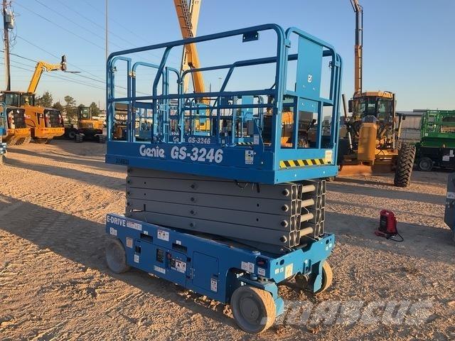 Genie GS-3246 Scissor lifts