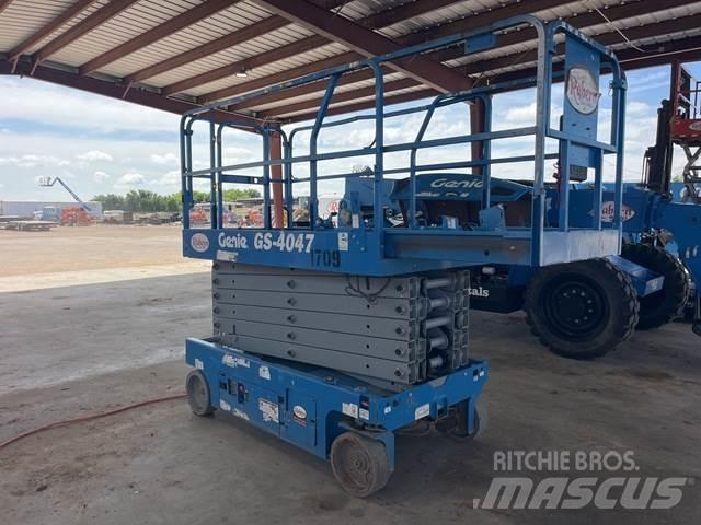 Genie GS-4047 Scissor lifts