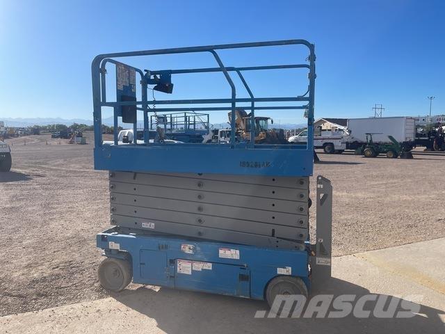 Genie GS-4047 Scissor lifts