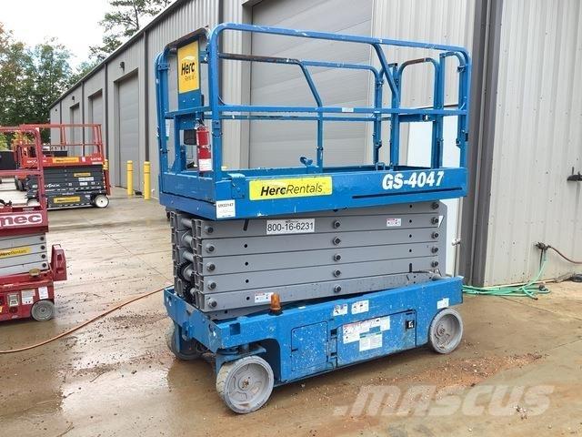 Genie GS-4047 Scissor lifts
