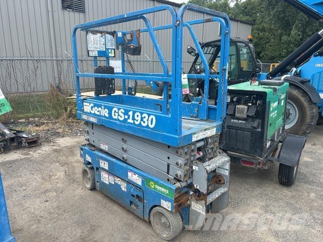 Genie GS1930 Scissor lifts