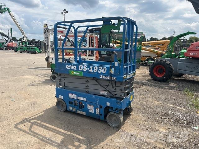 Genie GS1930 Scissor lifts
