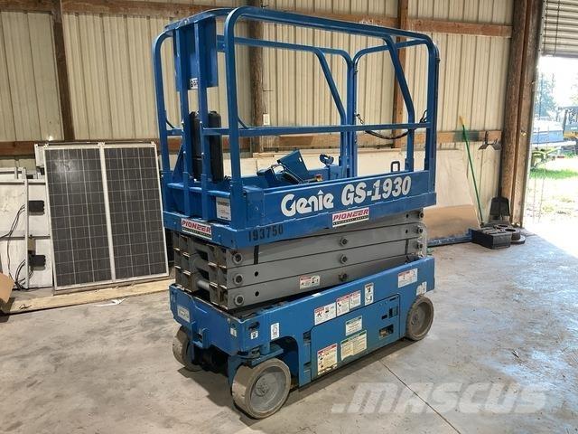 Genie GS1930 Scissor lifts