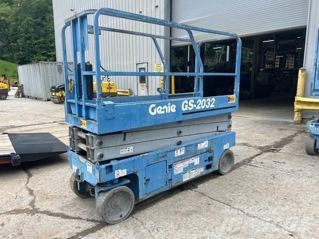 Genie GS2032 Scissor lifts