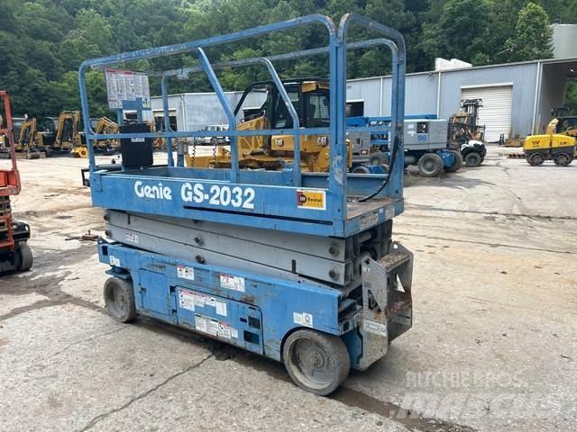 Genie GS2032 Scissor lifts