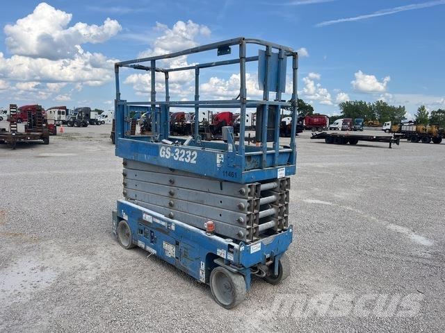 Genie GS3232 Scissor lifts