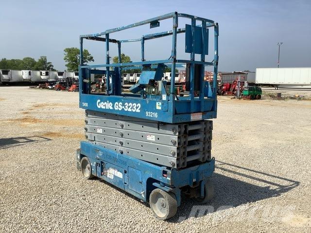 Genie GS3232 Scissor lifts