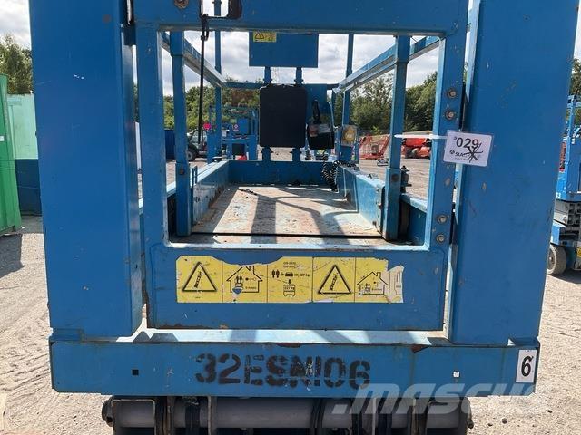 Genie GS3232 Scissor lifts