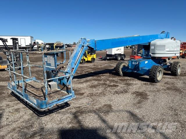 Genie S-45 Telescopic boom lifts