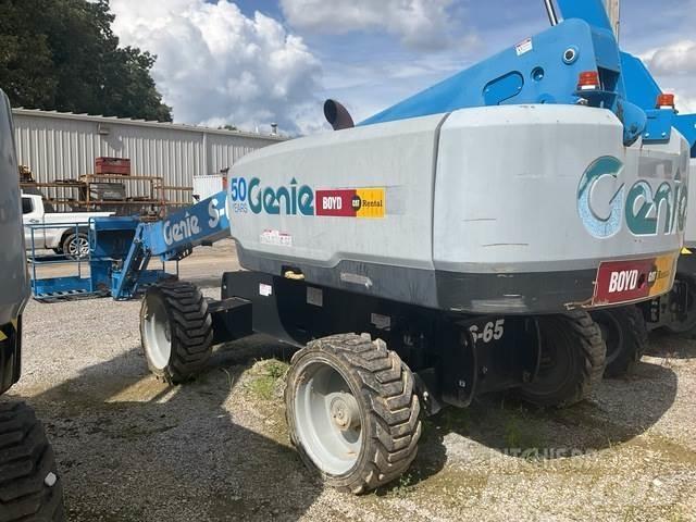 Genie S-65 Construction - Others