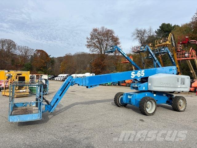 Genie S-65 Telescopic boom lifts