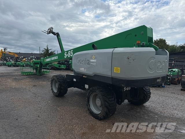 Genie S-85 Telescopic boom lifts