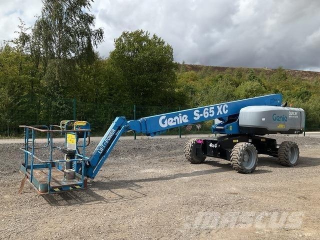 Genie S65XC Telescopic boom lifts