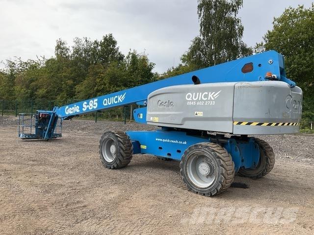 Genie S85 Articulated boom lifts