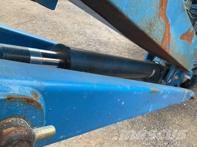 Genie S85 Articulated boom lifts