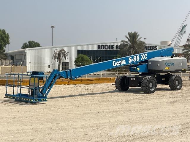 Genie S85 XC Telescopic boom lifts