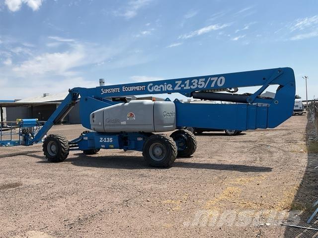 Genie Z-135 Articulated boom lifts
