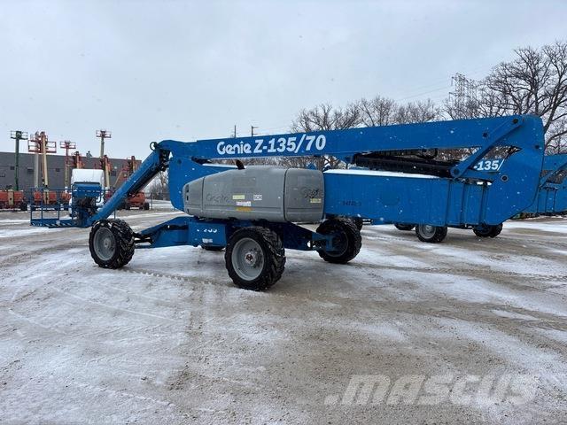 Genie Z-135/70 Articulated boom lifts