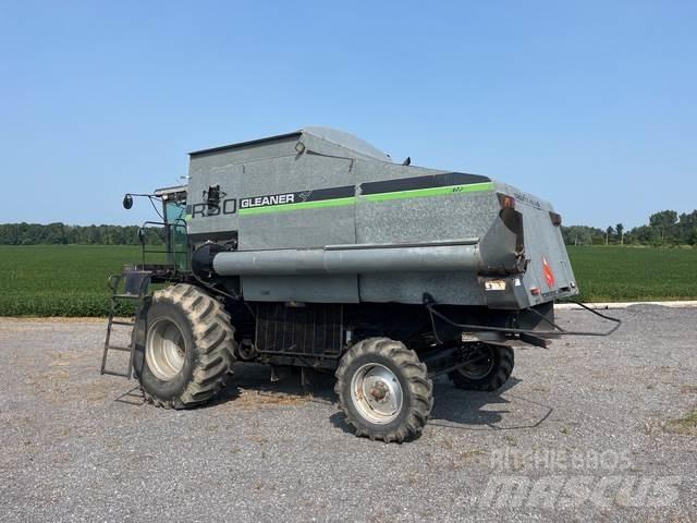 Gleaner R50 Combine harvesters
