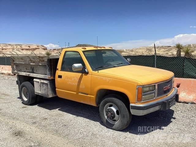 GMC C3500 Tipper trucks