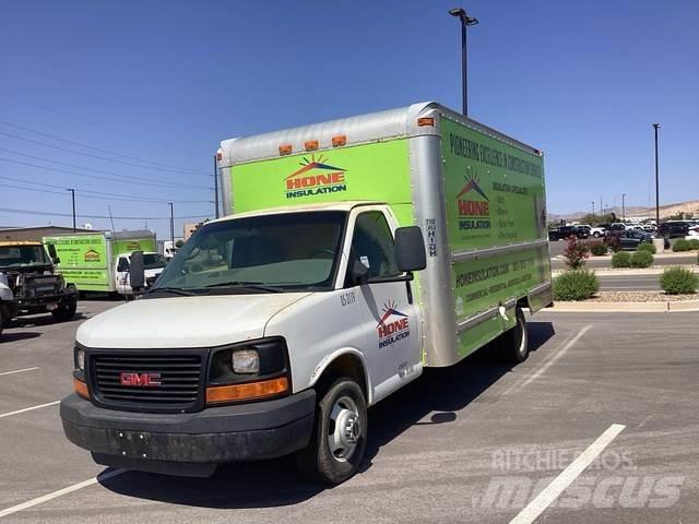 GMC C3500 Box body trucks