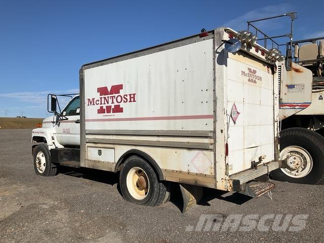 GMC C6500 Tanker trucks