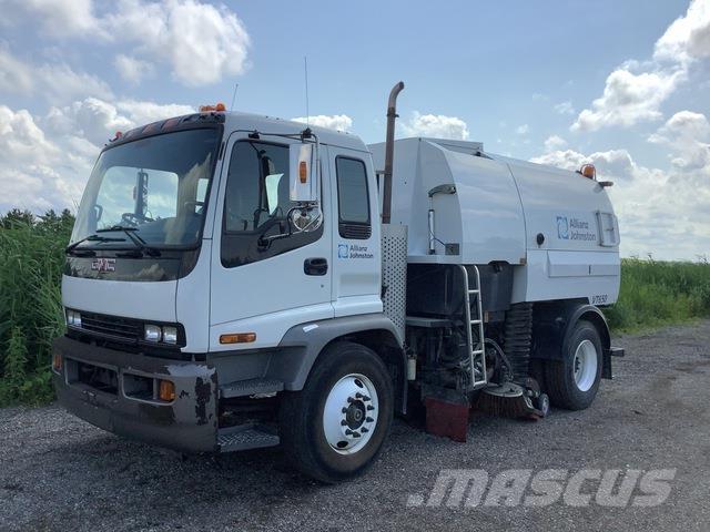 GMC T7F042 Sweeper trucks