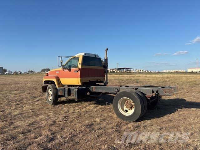GMC Topkick Cabins and interior