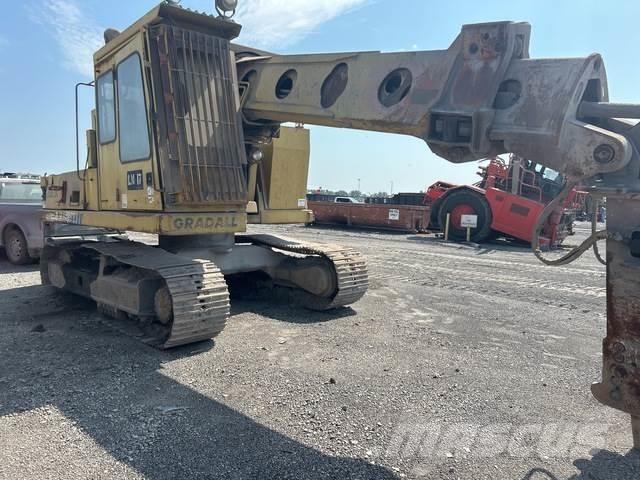 Gradall XL5210 Crawler excavators
