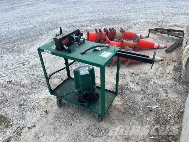 Greenlee E980 Hydraulic pile hammers