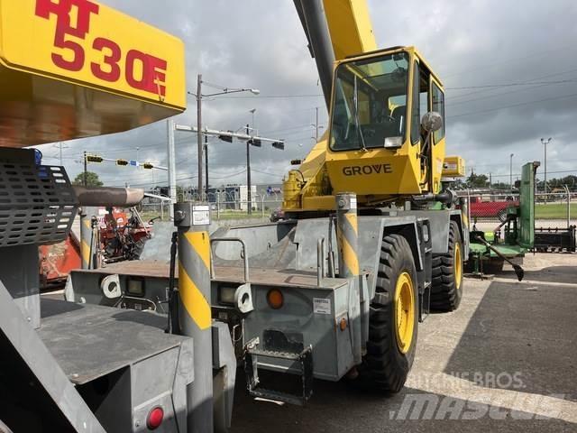 Grove RT530E Rough terrain cranes