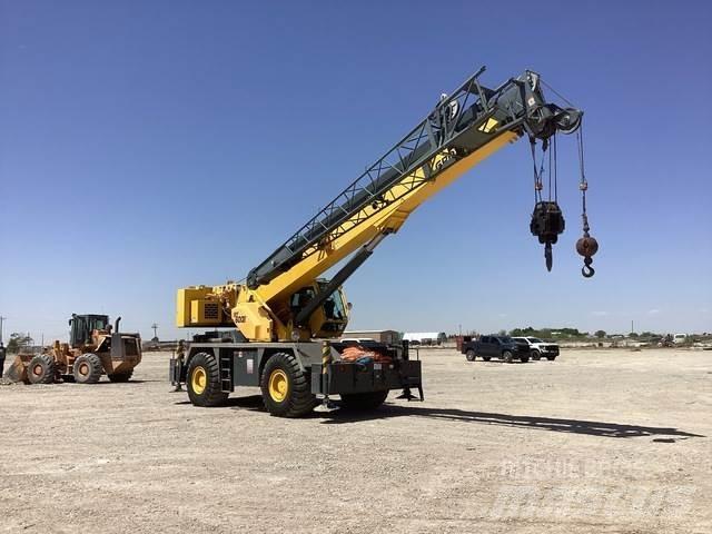 Grove RT600E Rough terrain cranes