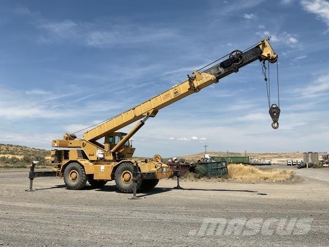 Grove RT625 Rough terrain cranes