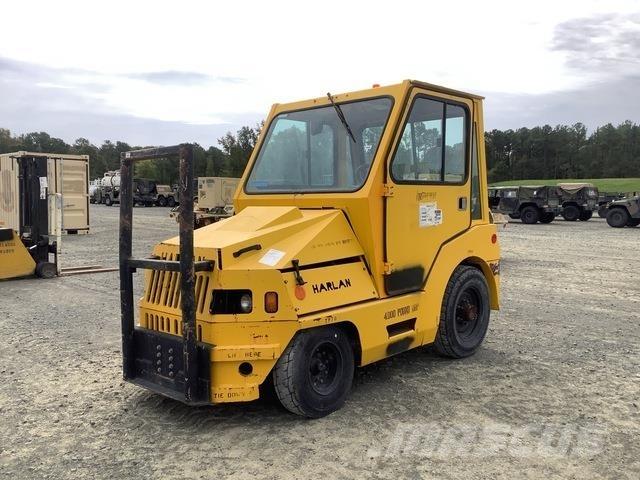 Harlan  Towing trucks