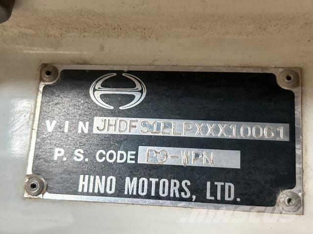 Hino 1ELPG-WPN Tractor Units