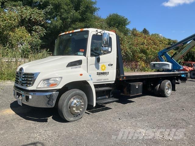 Hino 268 Recovery vehicles