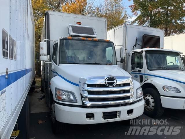 Hino 338 Box body trucks