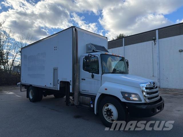 Hino 338 Box body trucks