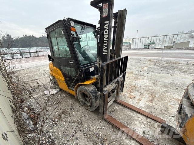 Hyundai 33L-9A Forklift trucks - others