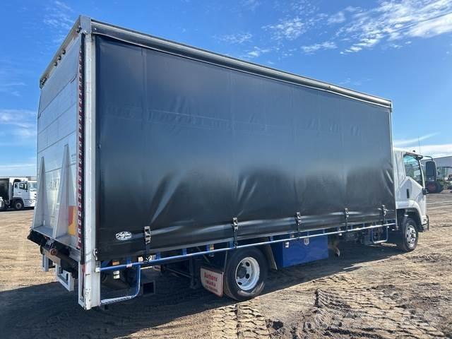 Isuzu FRR 600 Curtainsider trucks