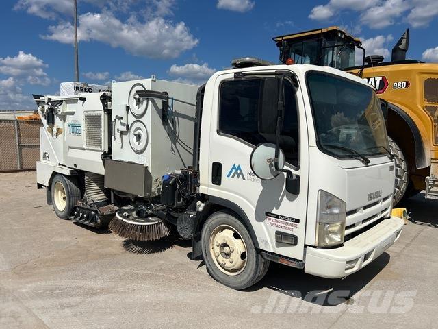 Isuzu NQR Sweeper trucks