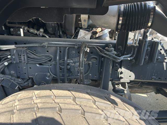 Iveco T Way Chassis Cab trucks