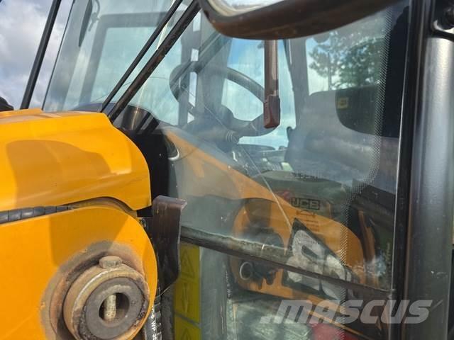 JCB 3CX Backhoe loaders