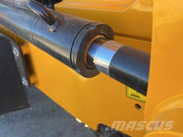 JCB 3DX Backhoe loaders