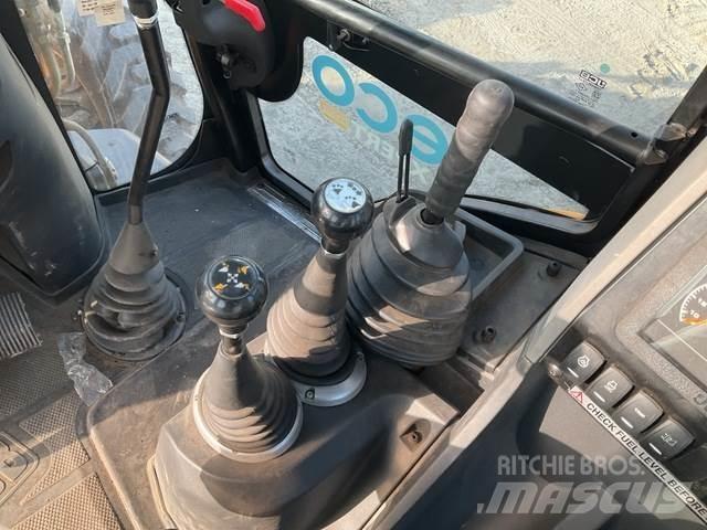 JCB 3DX Backhoe loaders