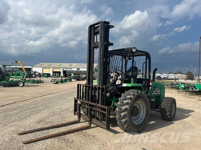 JCB 930 Rough terrain trucks