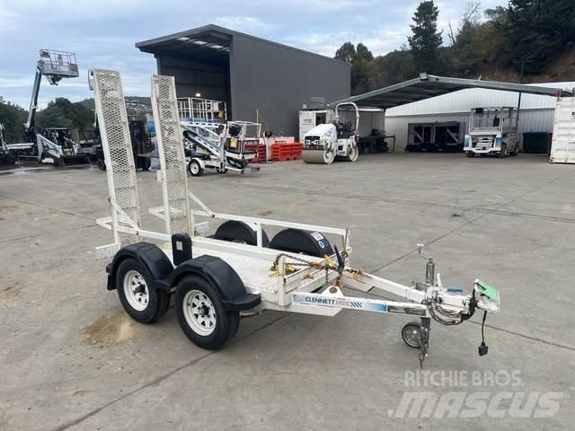 JLG  Vehicle transport trailers
