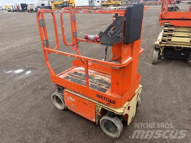JLG 1230ES Vertical mast lifts